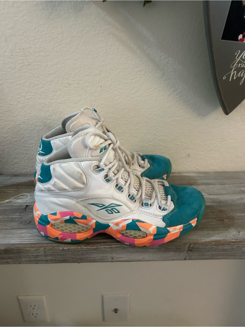 Reebok Allen Iverson Easter Question Mid top Basketball Shoes/Sneakers US 6 1/2